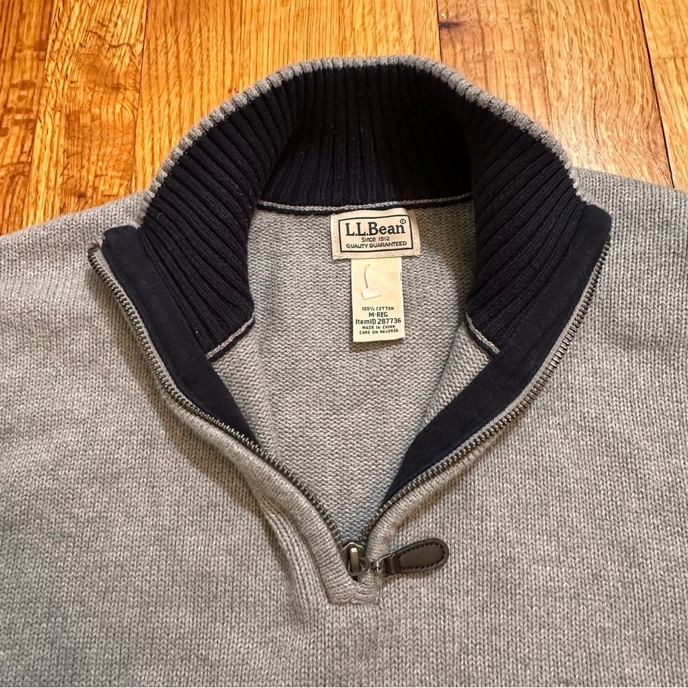 L.L.Bean Men's Cotton Knit 1/4 Zip Sweater in gray, Size. M - Picture 3 of 8